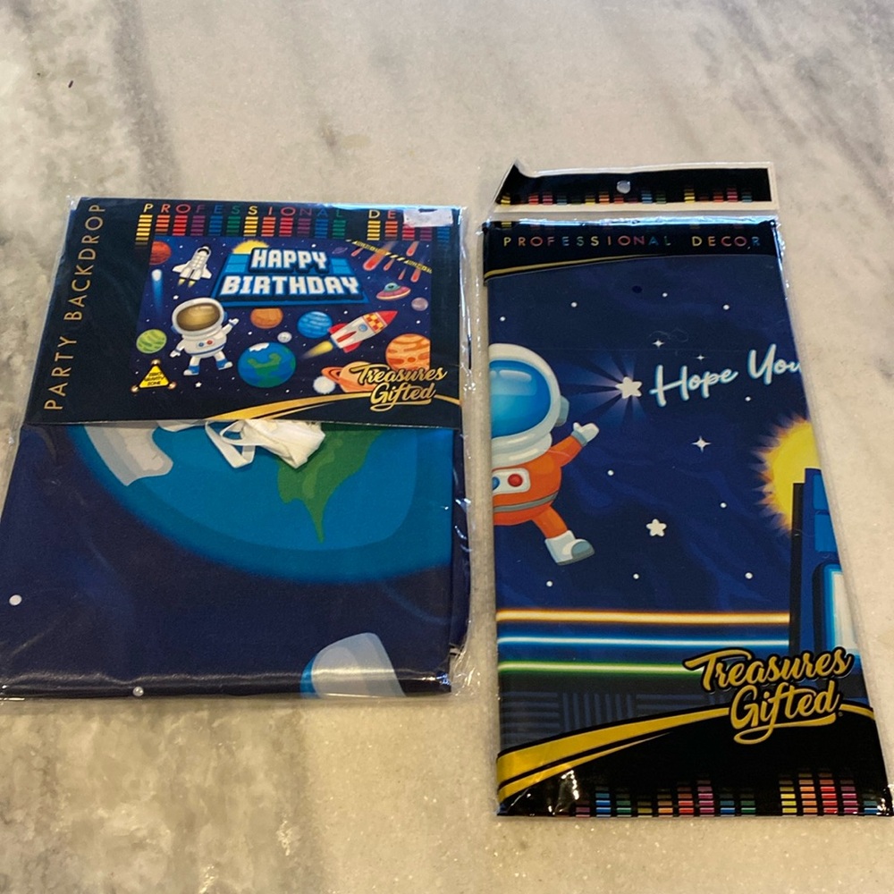 Treasures gifted 6ft party backdrop Outer Space and tablecloth New decorations
